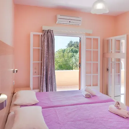 Dora Pagoi 1 Apartament *
