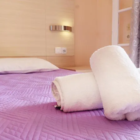 Dora Pagoi 1 Apartman